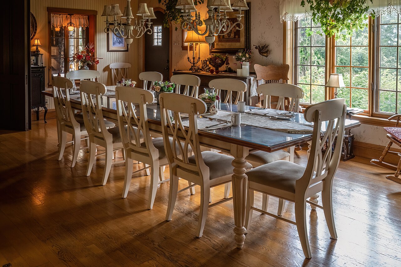 Country dining