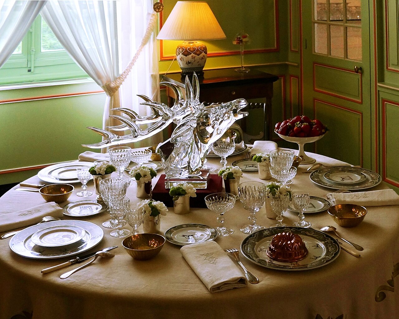 Elegant table setting